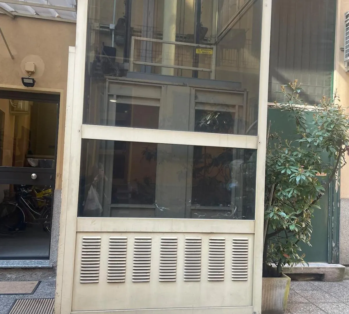 Apartment Charming Studio In The Center Milan